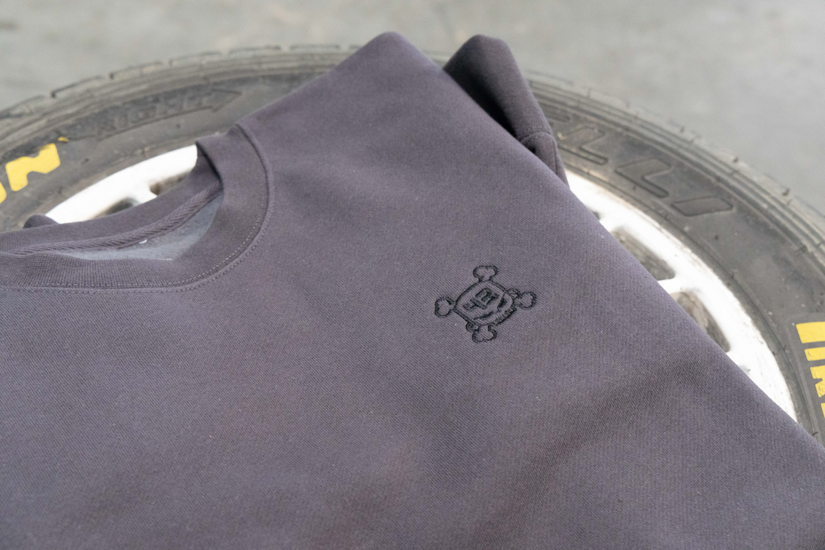 BLOCK SKULL CREWNECK