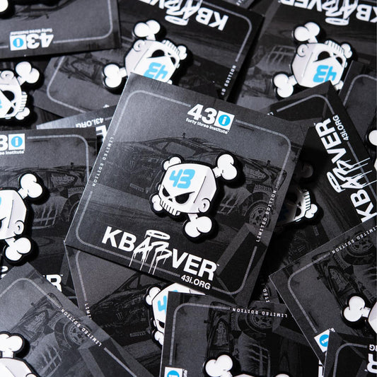KB SKULL PIN BY LEEN